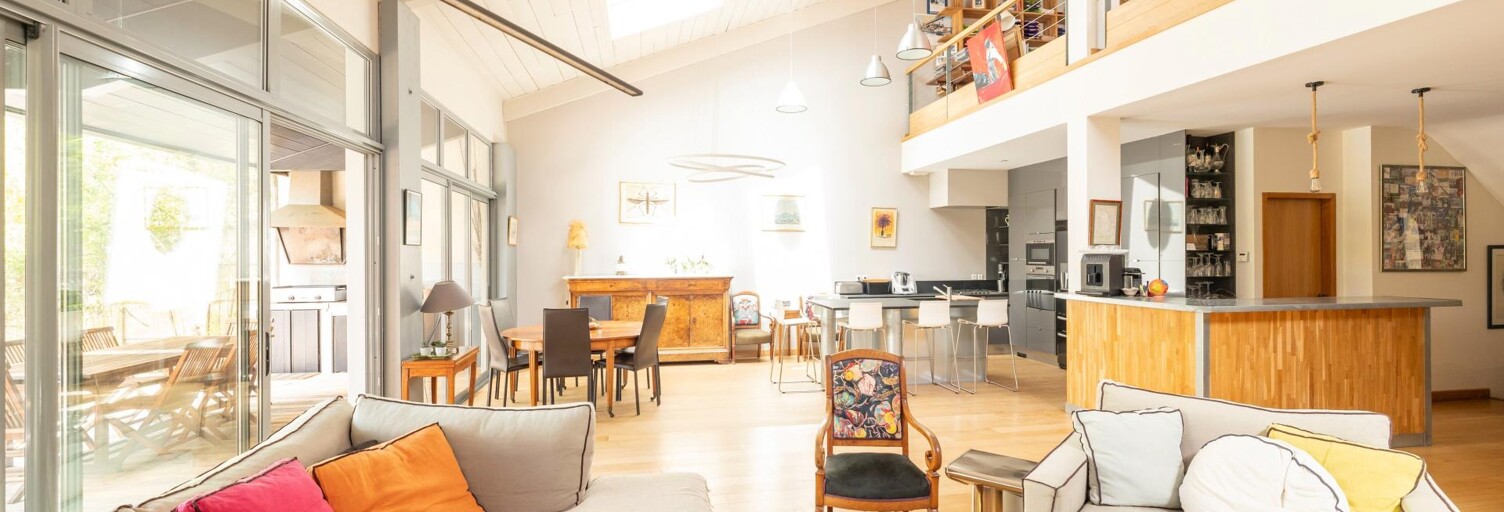 Maison 8 Pièces 307 m² à vendre à Talence (33400)