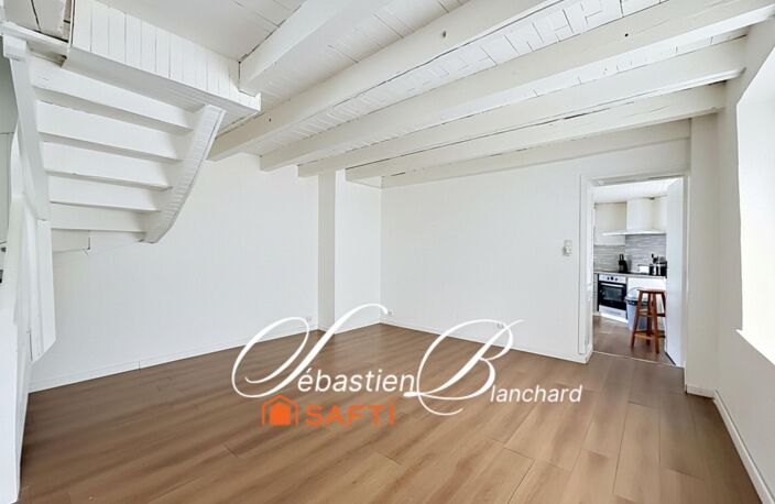 Maison de ville avec beau potentiel  Secteur recherché — photo 2