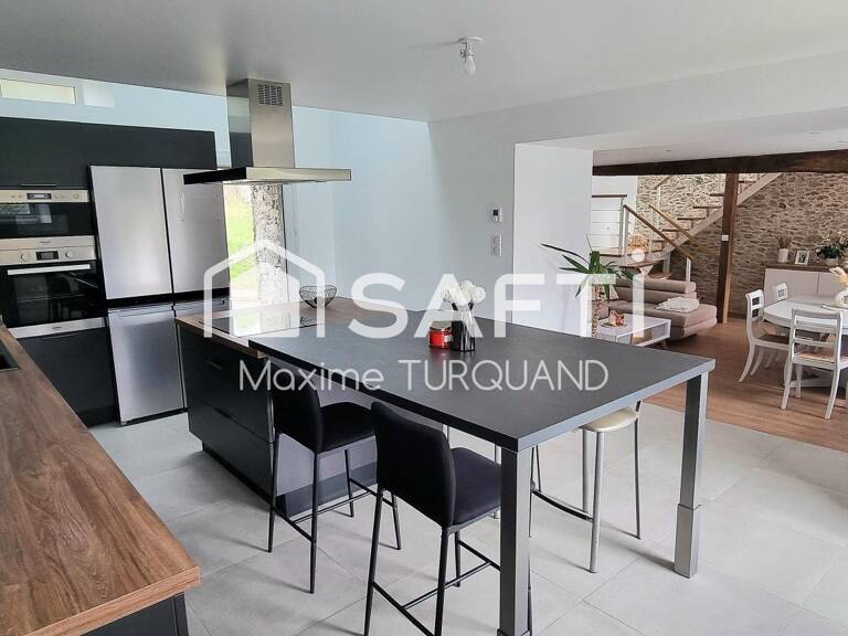 Longère rénovée 100m², 2 chambres, 1 bureau, dépendances. — photo 1