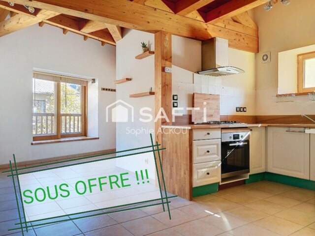 Duplex T4 au centre de Guillestre - Posez vos meubles! — photo du bien