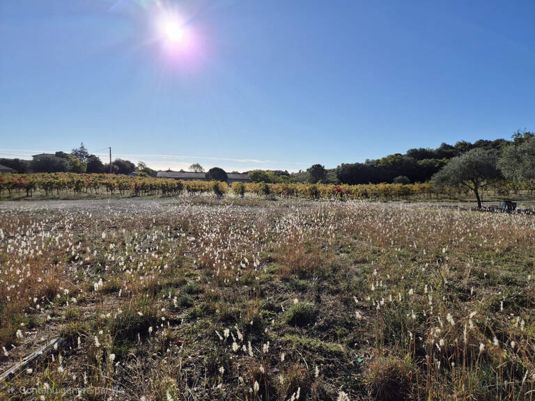 terrain constructible non viabilisé de 471 m2 — photo 1