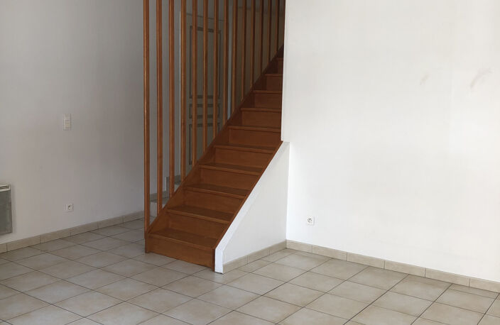 A louer Maison de ville  à Gontaud de Nogaret — photo 5
