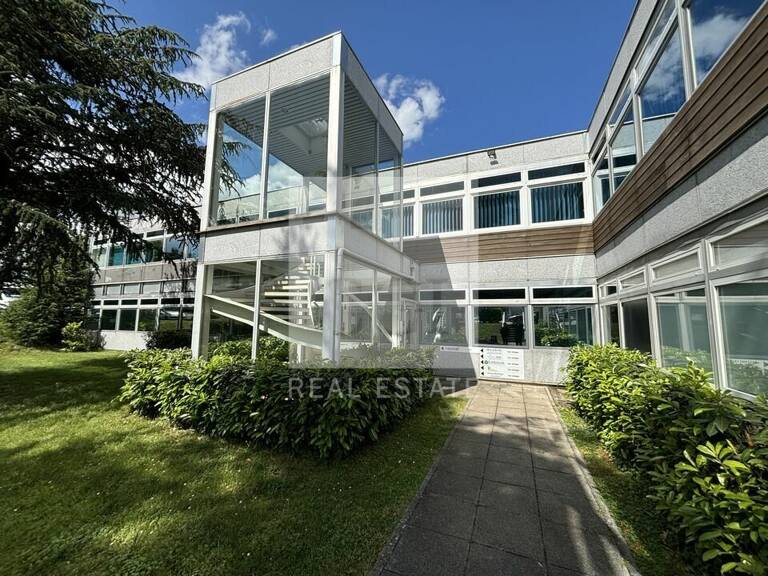 BUREAUX à LOUER — photo 1