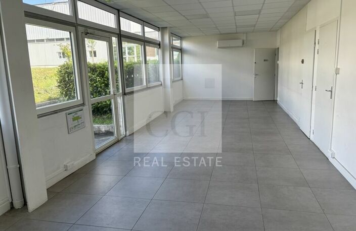 BUREAUX à LOUER — photo 3