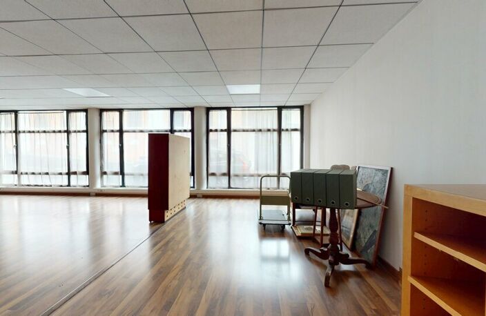 BUREAUX à LOUER — photo 2