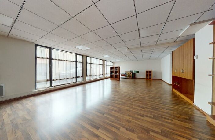 BUREAUX à LOUER — photo 5