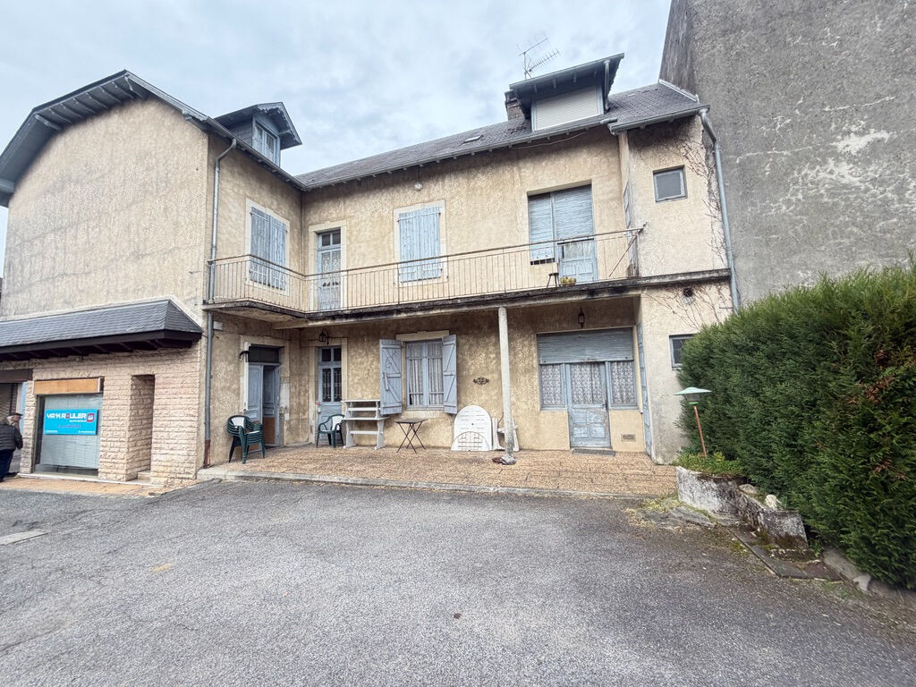 Villa / Maison  T8 à vendre Morlaàs 64160