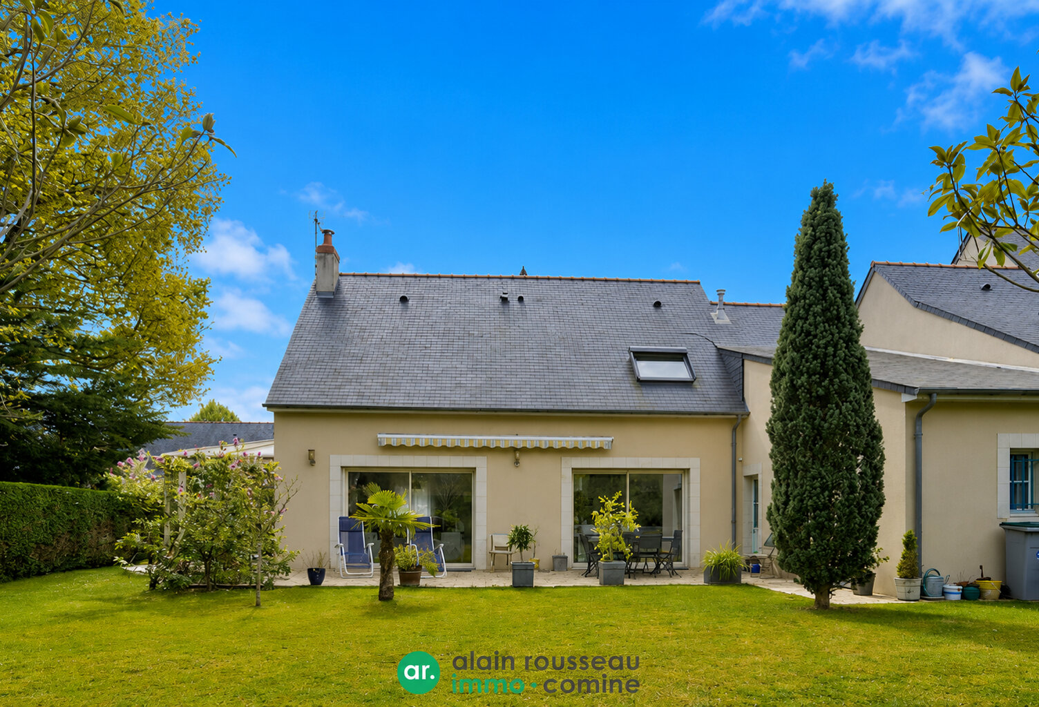 Maison familiale aux portes d'Angers — photo 1