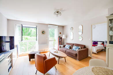 Appartement 4 pièces 329680 €