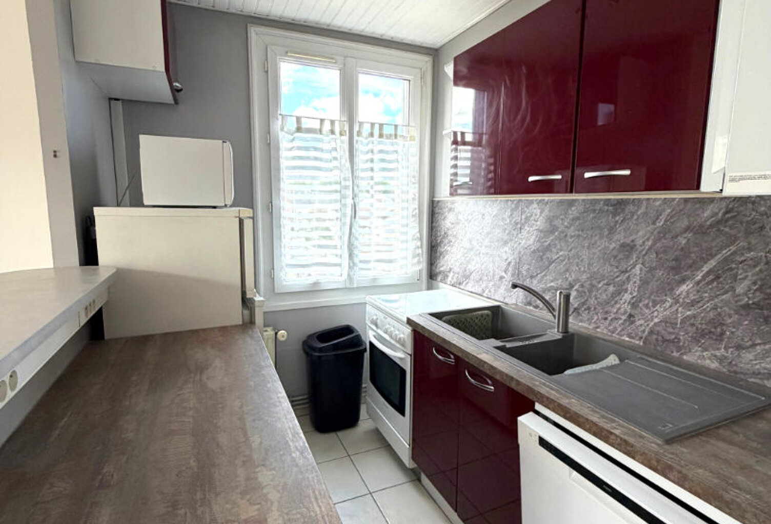 Appartement meublé Evreux 3 pièces 61.60 m² avec cave et parking — photo 1