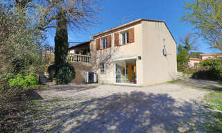 Maison 5 Pièces 137 m² à vendre à Saint-Savournin (13119)