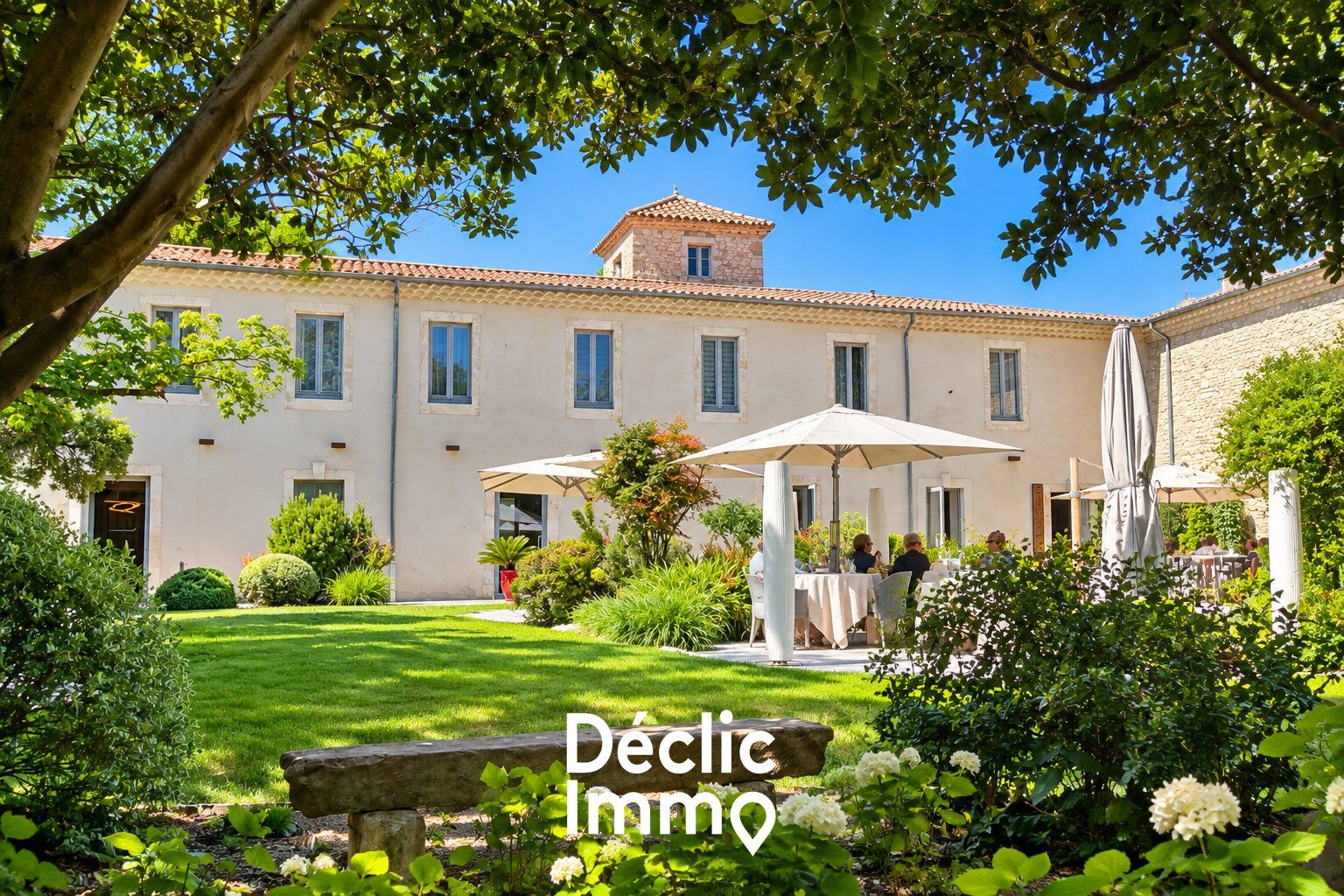 Propri&eacute;t&eacute;  T10 à vendre Nîmes 30000