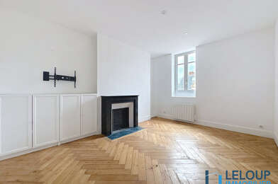 Appartement 3 pièces 780 €