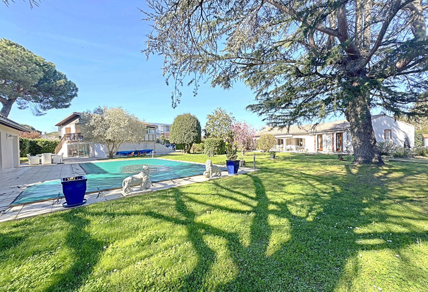 TOURNEFEUILLE - AUX PORTES DE LARDENNE - ENSEMBLE IMMOBILIER SUR UNE PARCELLE  ARBORRE DE 2523 M². — photo 1