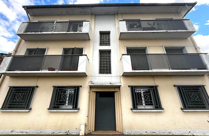 Toulouse - Avenue de Lardenne Ensemble immobilier de 372 m² avec 6 garages. — photo 2