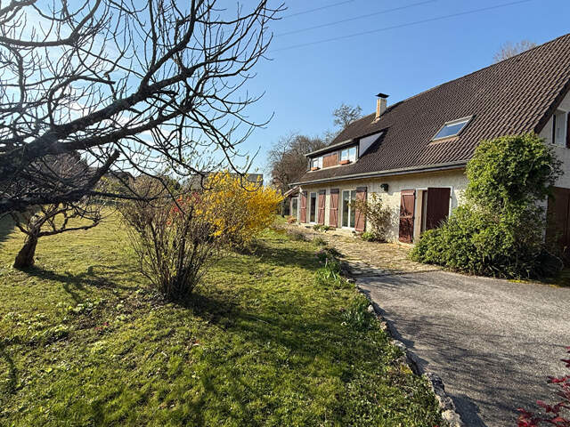 Maison  6 pièce(s) 144 m2 - LE BOURGET DU LAC — photo du bien