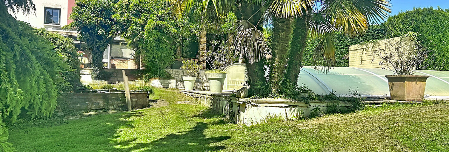Maison 10 Pièces 230 m² à vendre à Rougé (44660)