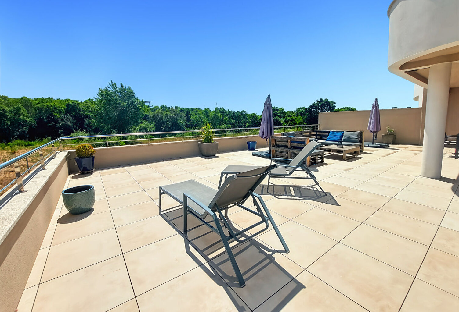 AGOSTA PLAGE  MAGNIFIQUE T2 AVEC TERRASSE EXCEPTIONNELLE DE 134 m² — photo 1