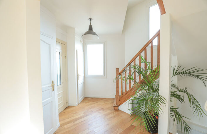 Maison Plessis Robinson 6 pièce(s) 127 m2 — photo 5