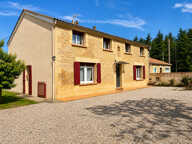 Ensemble en pierre avec  tres bon rapport locatif — photo 2