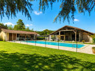 Ensemble en pierre avec  tres bon rapport locatif — photo 4