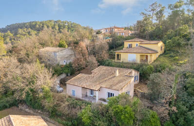 Villa T5 avec garage et terrain de 982m2 — photo du bien