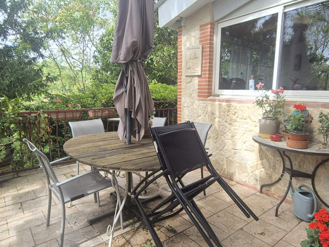 Ensemble immobilier avec dépendance et terrain constructible — photo du bien
