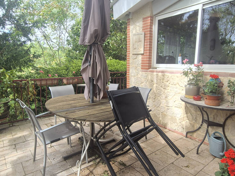 Ensemble immobilier avec dépendance et terrain constructible — photo 1