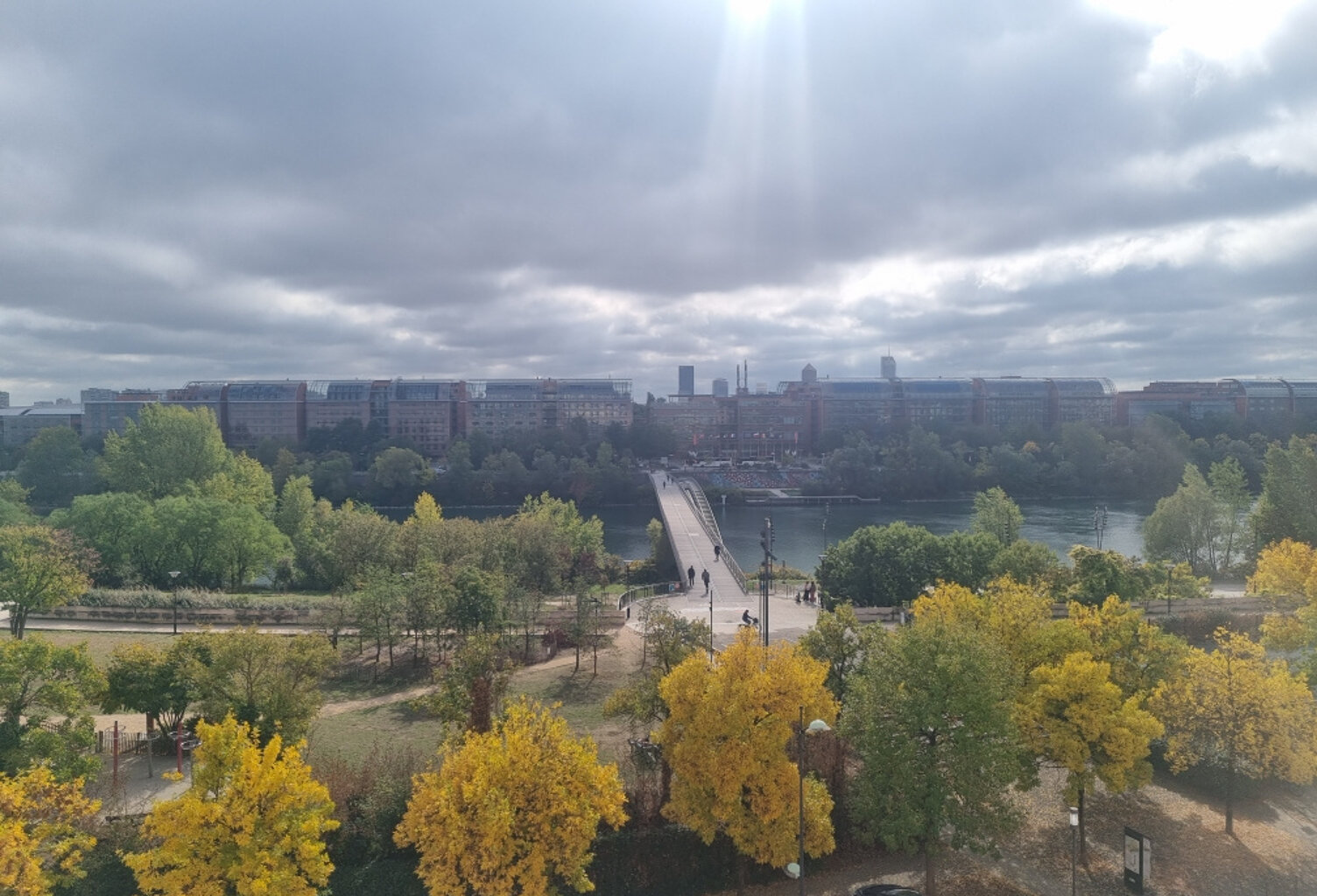 VENTE CALUIRE ET CUIRE 69300 - QUAIS RHONE FACE TETE D OR RAVISSANT CANUT T2 59M2 HABITABLES AVEC VUE EXCEPTIO — photo 1
