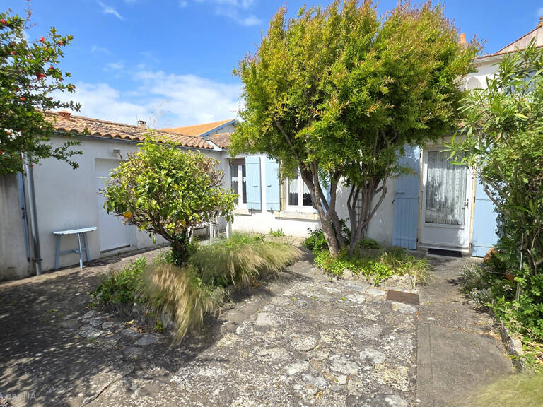 Maison de pêcheurs rénovée au cœur de la Brée — photo 1
