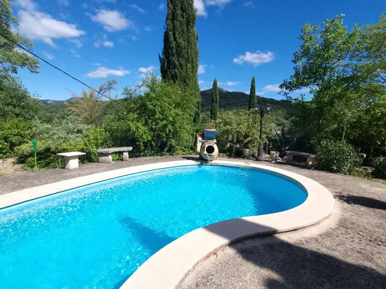 Dans un  écrin de nature- Propriétés avec dependance, atelier et piscine  Parcelle 4 182 m²  — photo 1