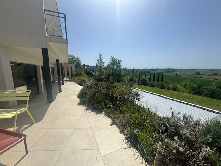 SUR LES COTEAUX DE TOULOUSE A MERVILLA SUPERBE VILLA CONTEMPORAINE DE 260M2 AVEC VUE SUR LES PYRENNEES — photo 1