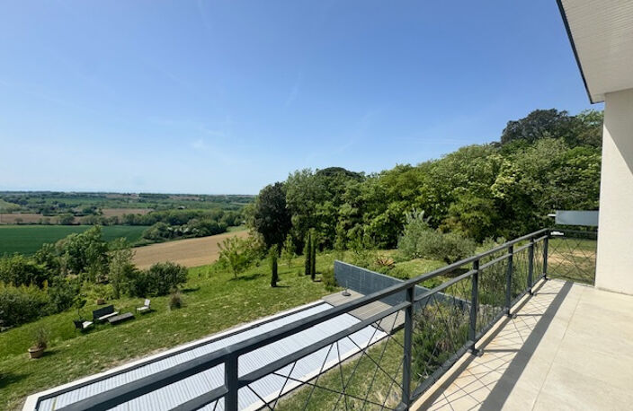 SUR LES COTEAUX DE TOULOUSE A MERVILLA SUPERBE VILLA CONTEMPORAINE DE 260M2 AVEC VUE SUR LES PYRENNEES — photo 5