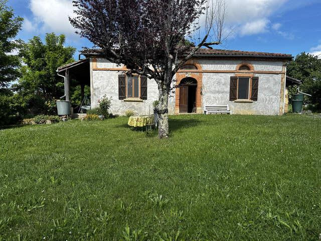 AGREABLE FERME RENOVÉE PLEINE DE CHARME — photo du bien