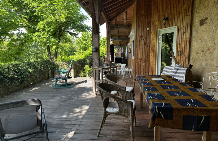 AGREABLE FERME RENOVÉE PLEINE DE CHARME — photo 4