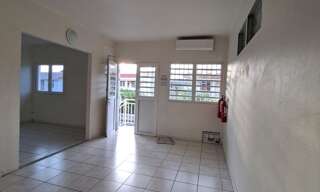 Bureau  79 m² à louer à Le Robert (97231)