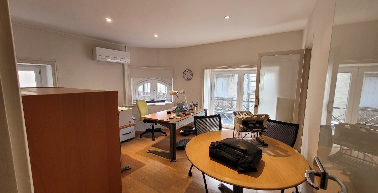 Bureau — photo 1