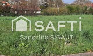 Terrain  1027 m² à vendre à Saint-Trivier-de-Courtes (01560)