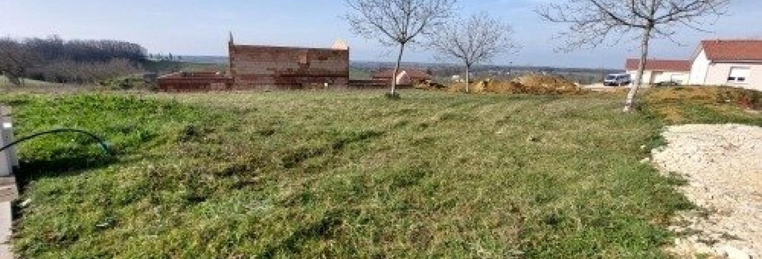 Terrain  761 m² à vendre à Coligny (01270)