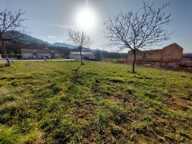 Secteur COLIGNY - Terrain viabilisé - Libre constructeur — photo 2