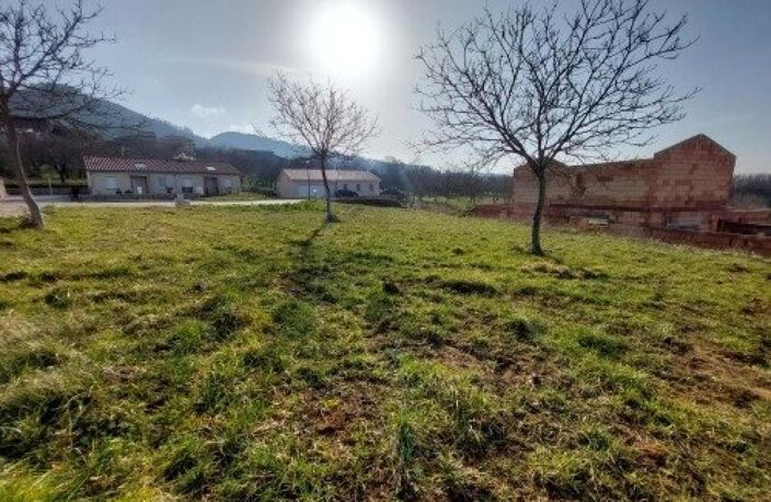 Secteur COLIGNY - Terrain viabilisé - Libre constructeur — photo 2