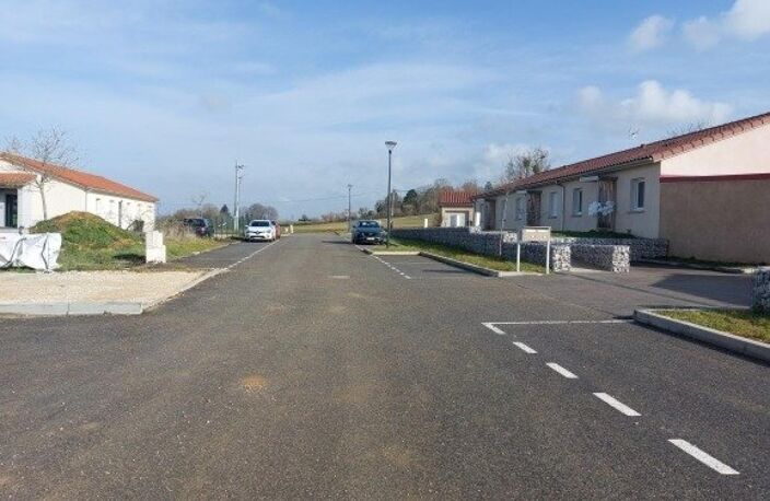 Secteur COLIGNY - Terrain viabilisé - Libre constructeur — photo 3
