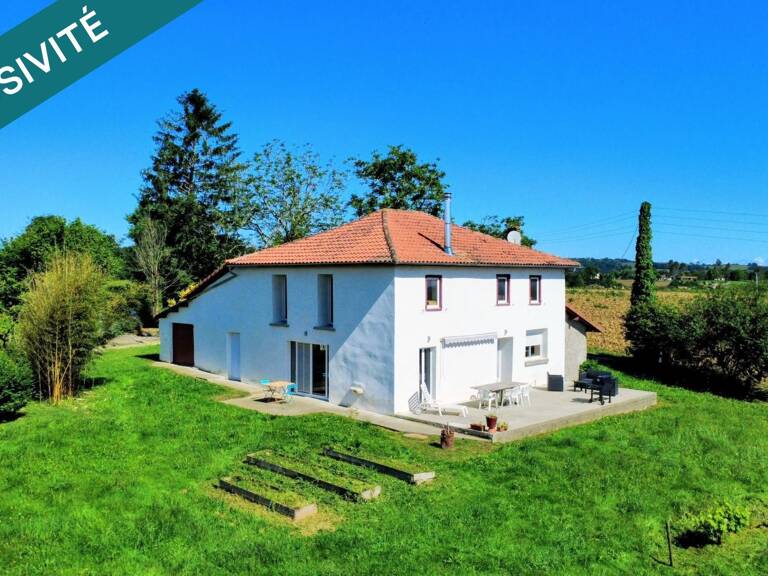Maison basque de 170 m² sur 3588 m² de terrain — photo 1