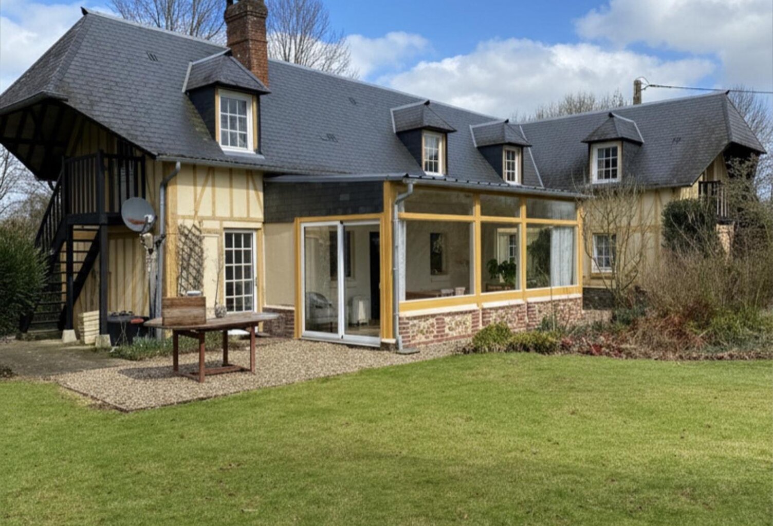 Maison et gîte indépendant — photo 1