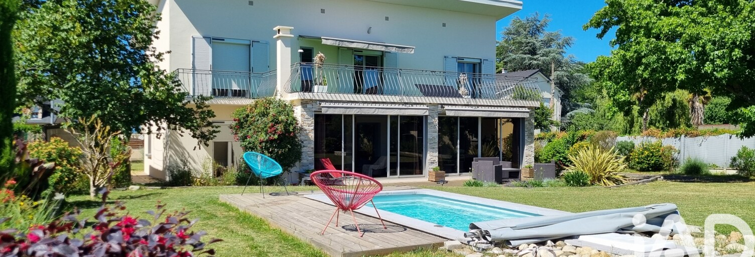 Maison 8 Pièces 242 m² à vendre à Laloubère (65310)