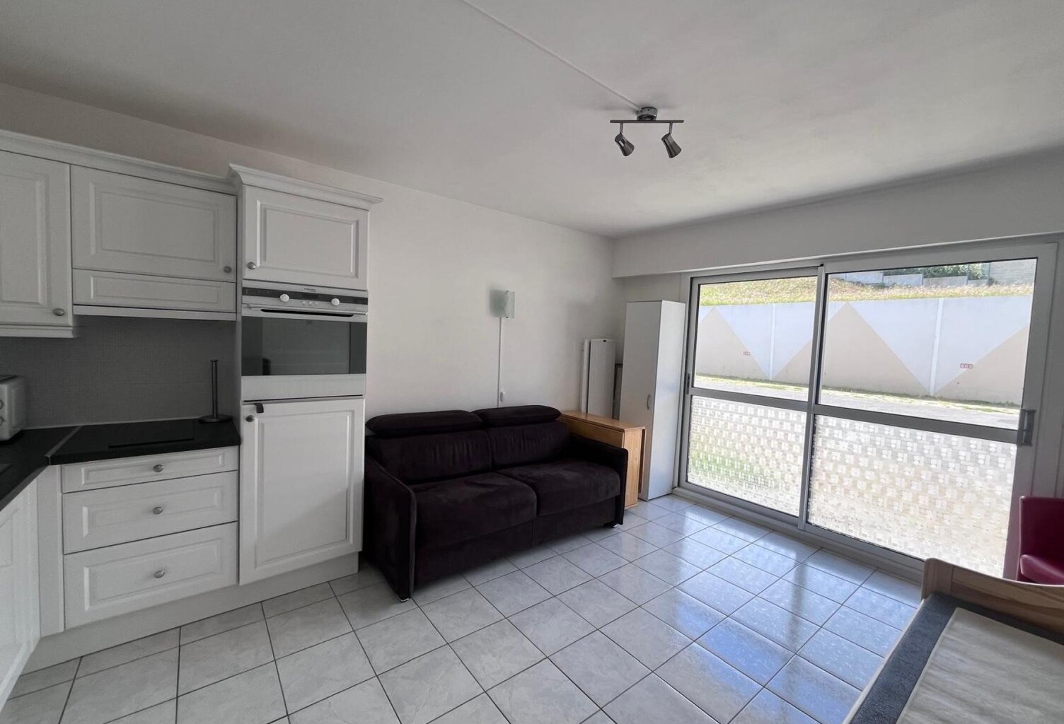 studio meublé et entièrement équipé — photo 1