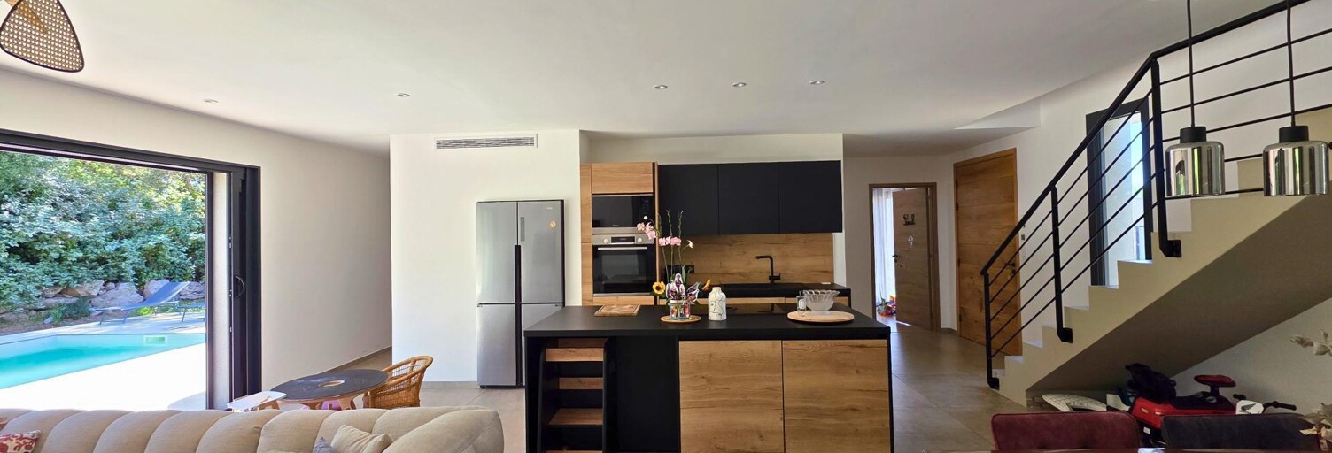 Maison 5 Pièces 135 m² à vendre à Porto-Vecchio (20137)