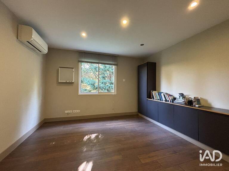 Location Surface diverse 62 m&sup2; — photo 1
