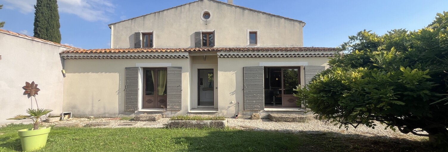 Maison 6 Pièces 184 m² à louer à Cadenet (84160)
