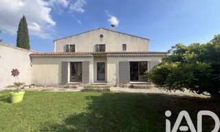 Maison 6 Pièces 184 m² à louer à Cadenet (84160)